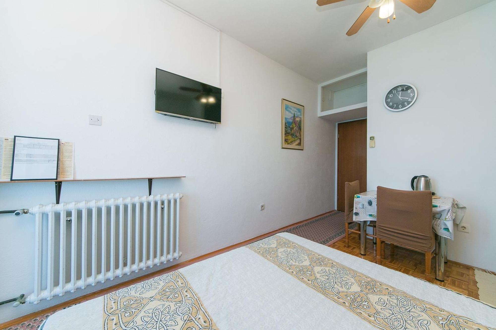 Apartments By The Sea Brist, Makarska - 15714 Podaca Room photo
